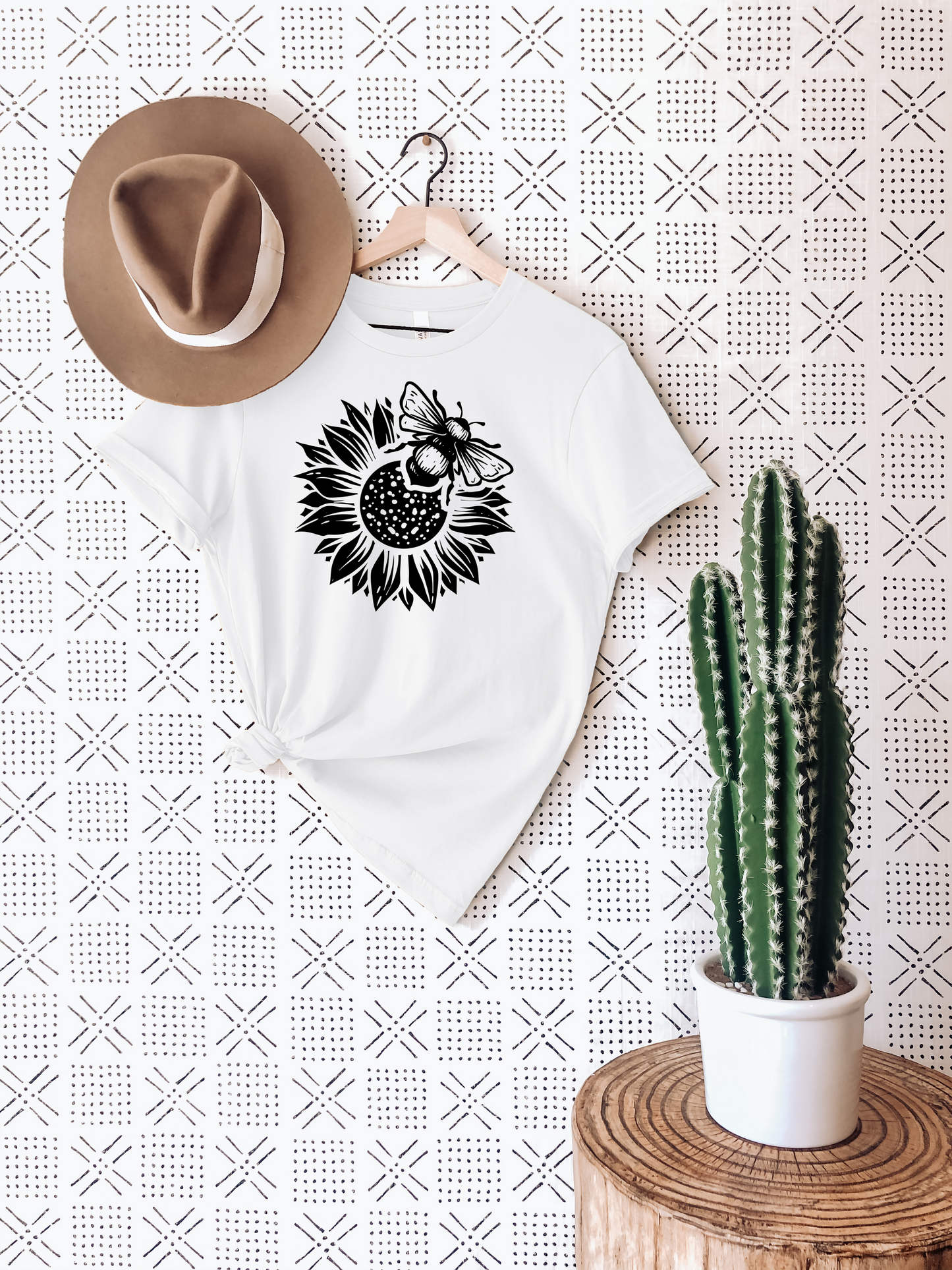 Bee & Sunflower T-Shirt Ethical Earth Store