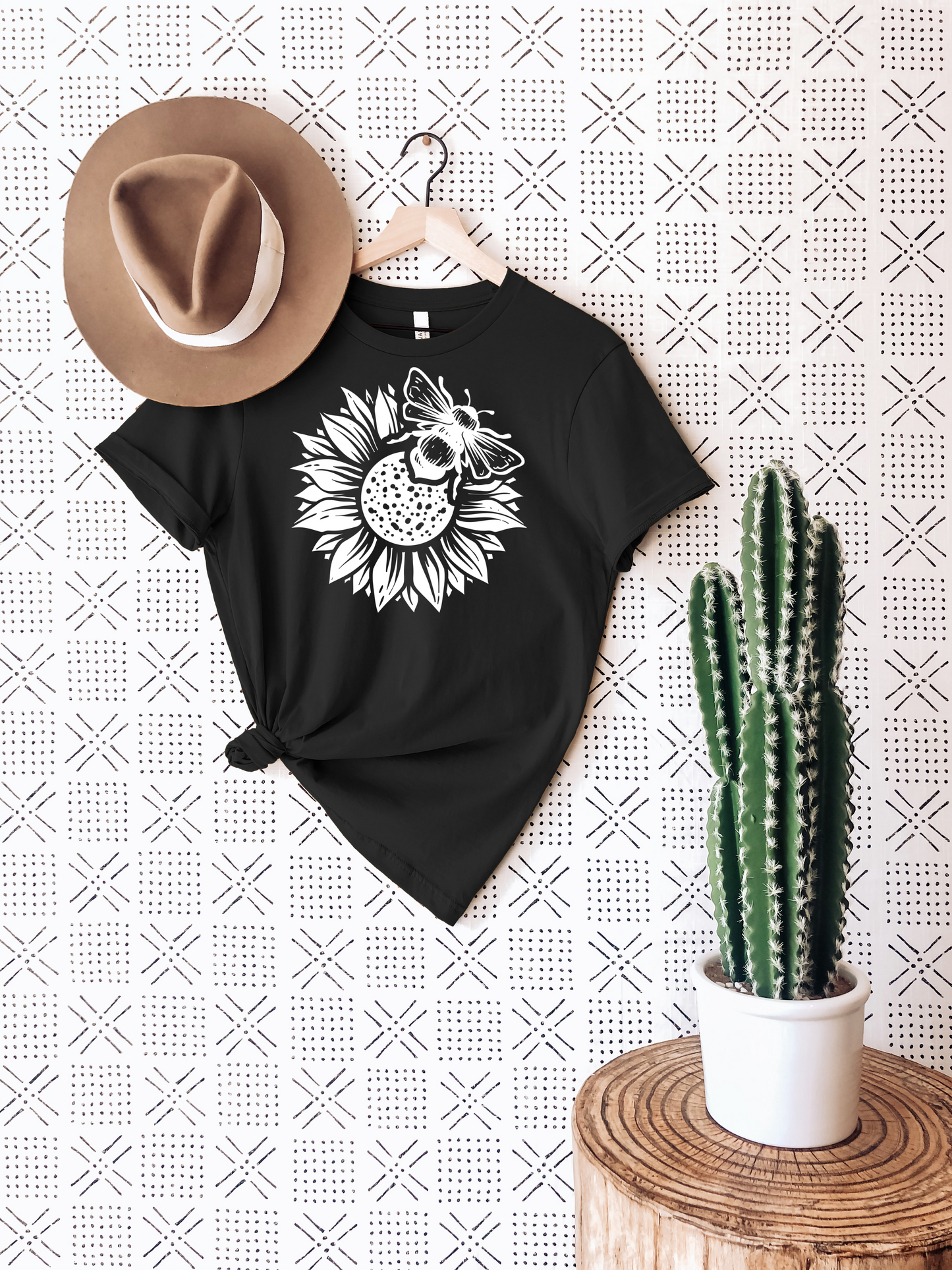 Bee & Sunflower T-Shirt Ethical Earth Store