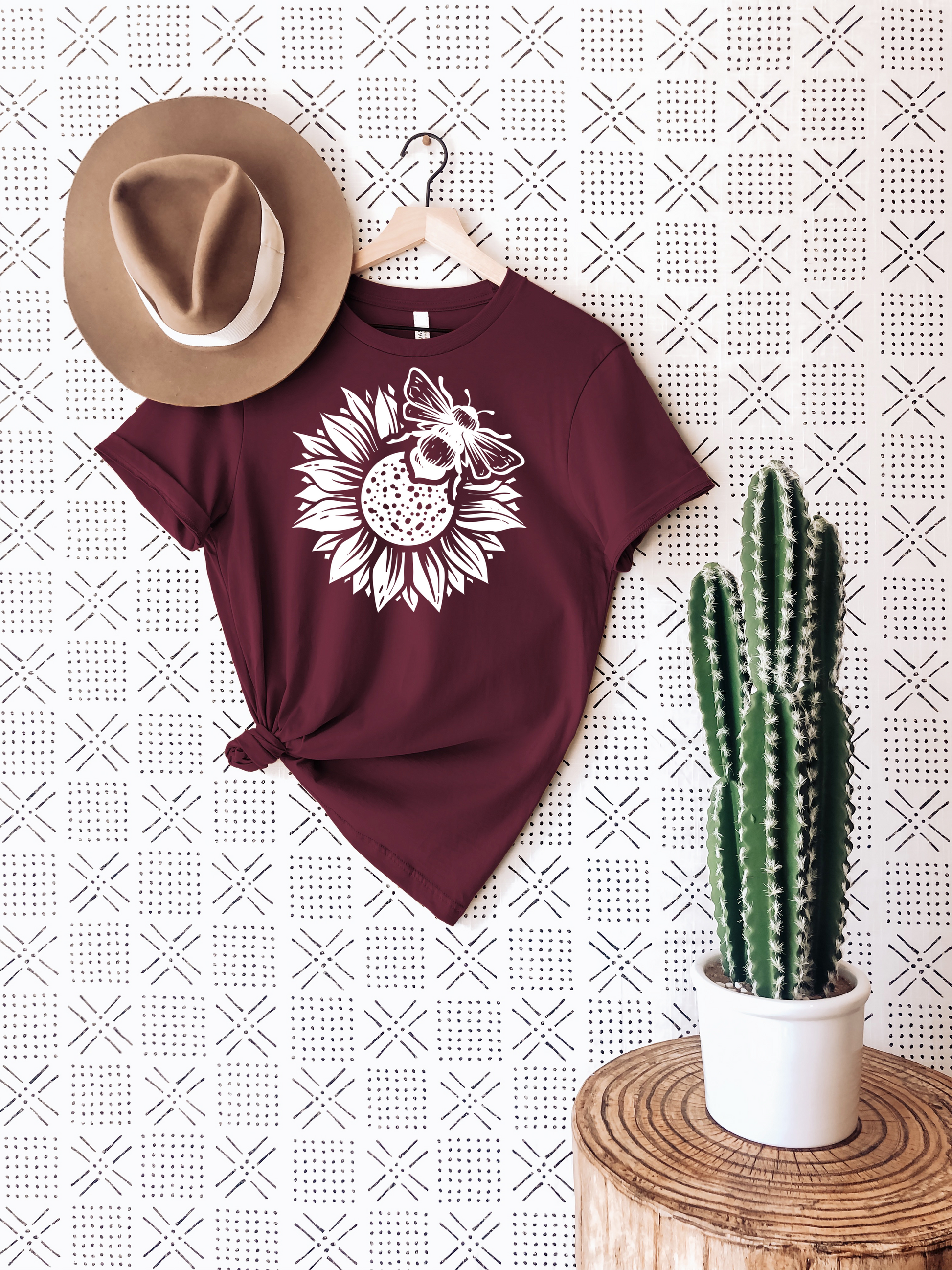 Bee & Sunflower T-Shirt Ethical Earth Store