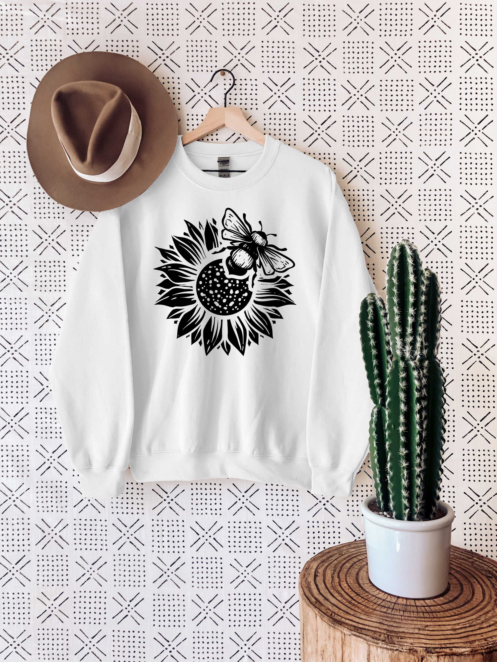 Bee & Sunflower Sweatshirt Ethical Earth Store