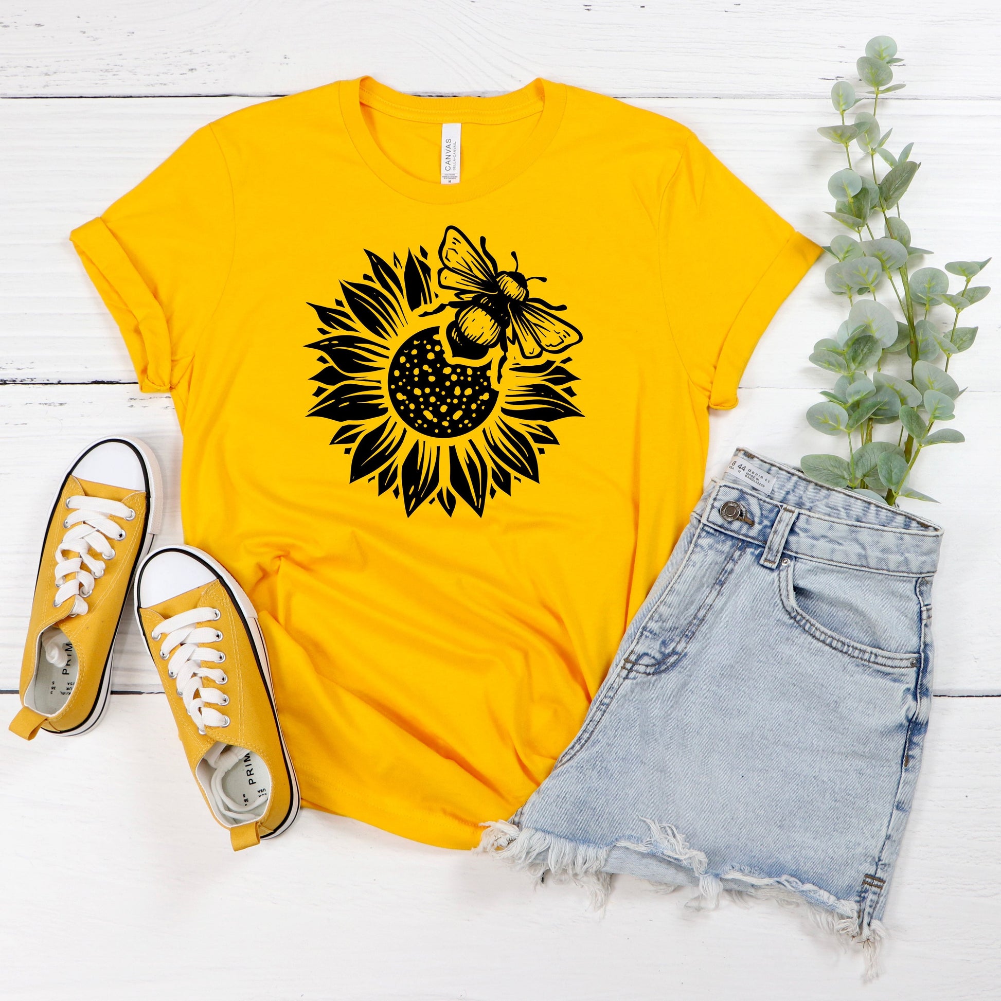 Bee & Sunflower T-Shirt Ethical Earth Store
