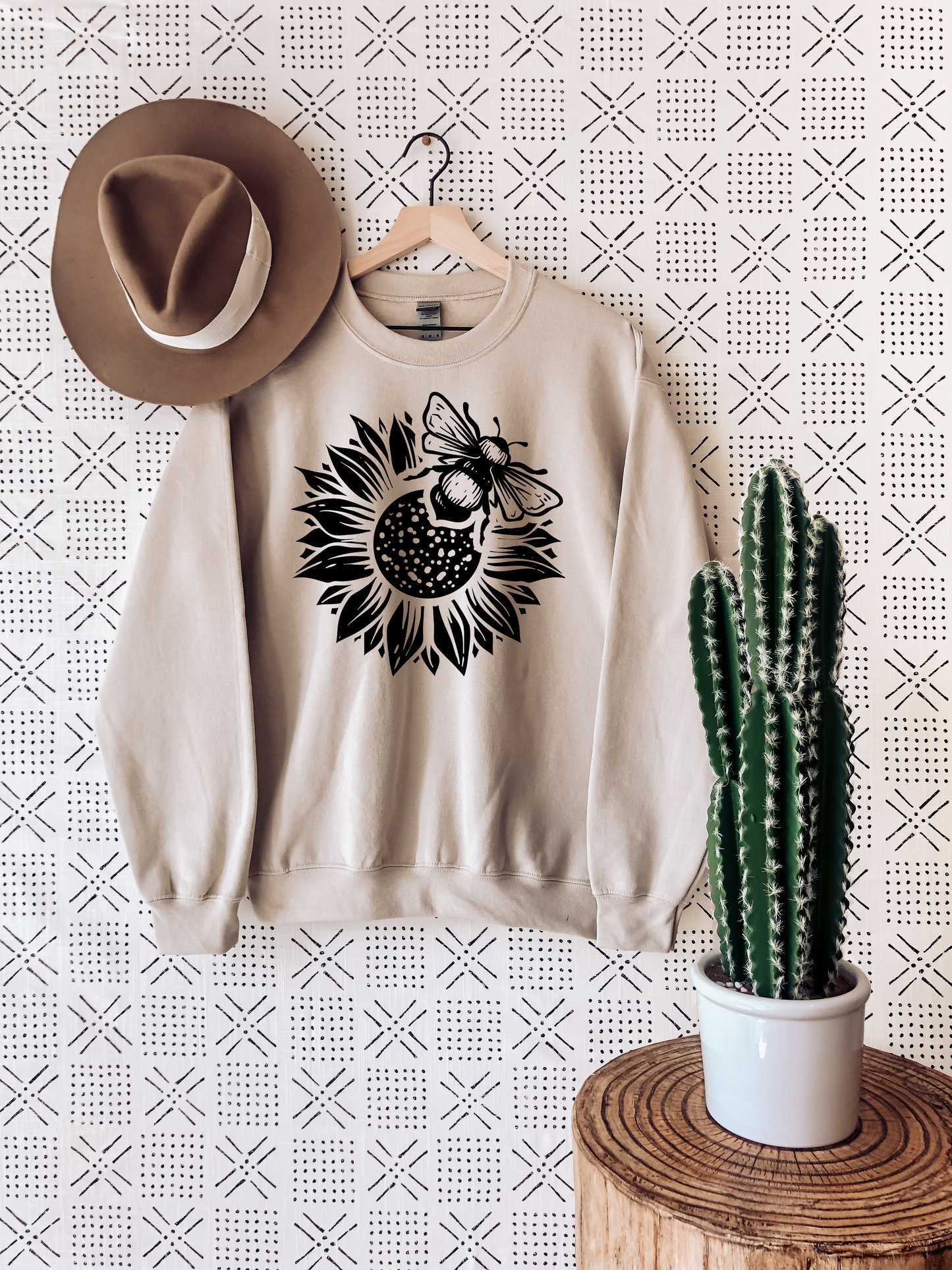 Bee & Sunflower Sweatshirt Ethical Earth Store