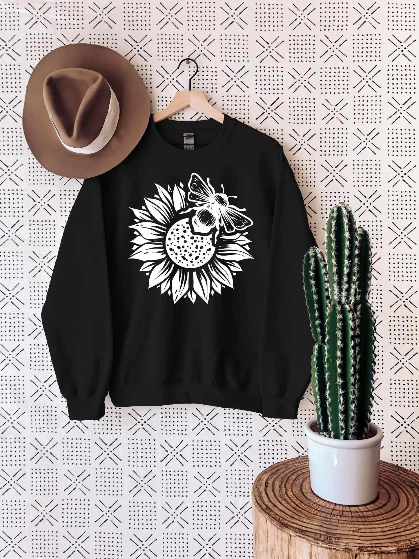 Bee & Sunflower Sweatshirt Ethical Earth Store